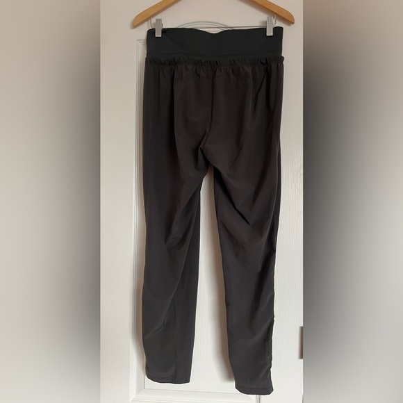 Athleta Women’s Spar Pant in Black Olive Size Small - Picture 4 of 6